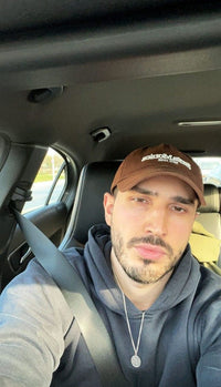 Ádám